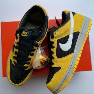 Vintage Nike Dunk Low Varsity Maize 2007 Size 7.5